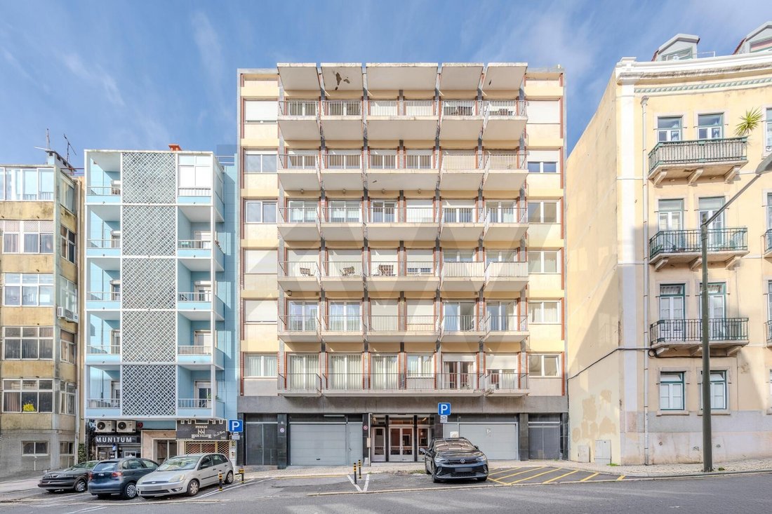 Apartment in Campo de Ourique, Lisbon, Portugal 2 - 17937635