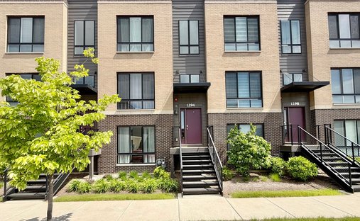Townhouse in Hanover Park, Illinois, United States 1