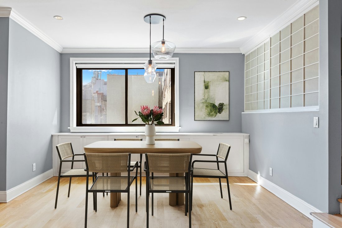 Co Op in New York, New York, United States 5 - 17749064