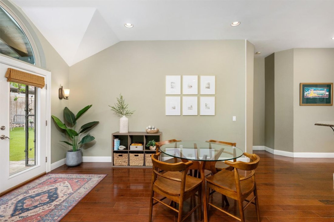 House in Austin, Texas, United States 4 - 17937691