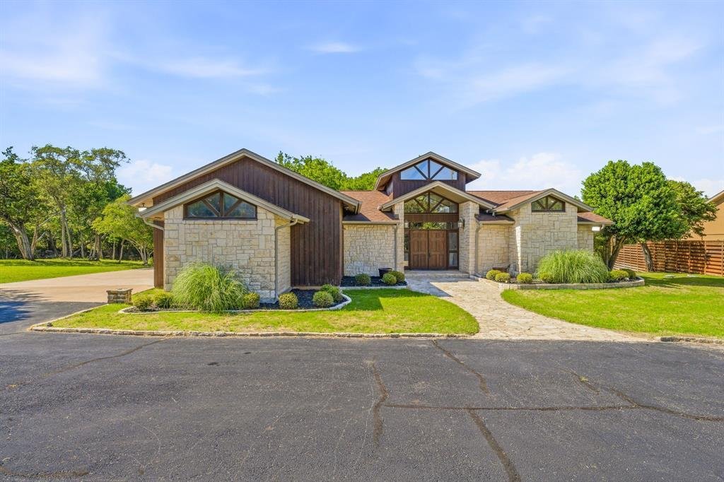 House in Granbury, Texas, United States 3 - 17937286