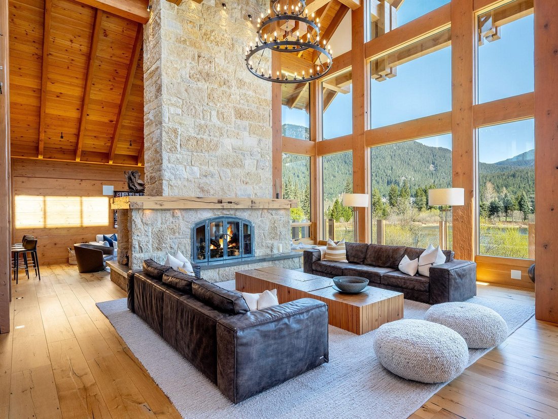 House in Whistler, British Columbia, Canada 2 - 17941816