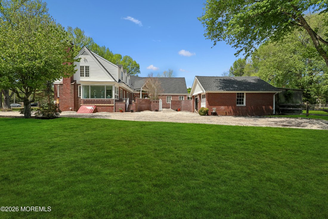 House in Colts Neck, New Jersey, United States 2 - 17936305