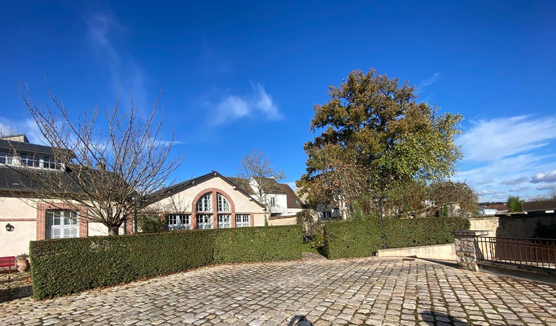 Apartment in Fontainebleau, Ile-de-France, France 4 - 16079268