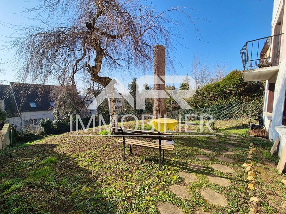 House in Chatou, Ile-de-France, France 4 - 17939472