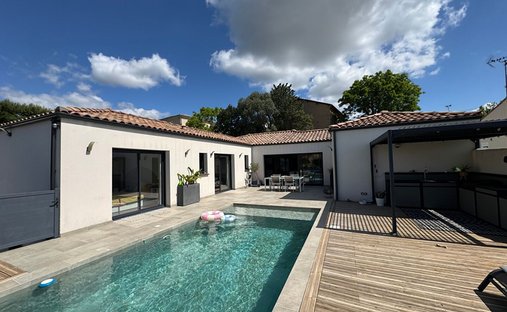 Villa in Murviel-les-Beziers, Occitania, France 1