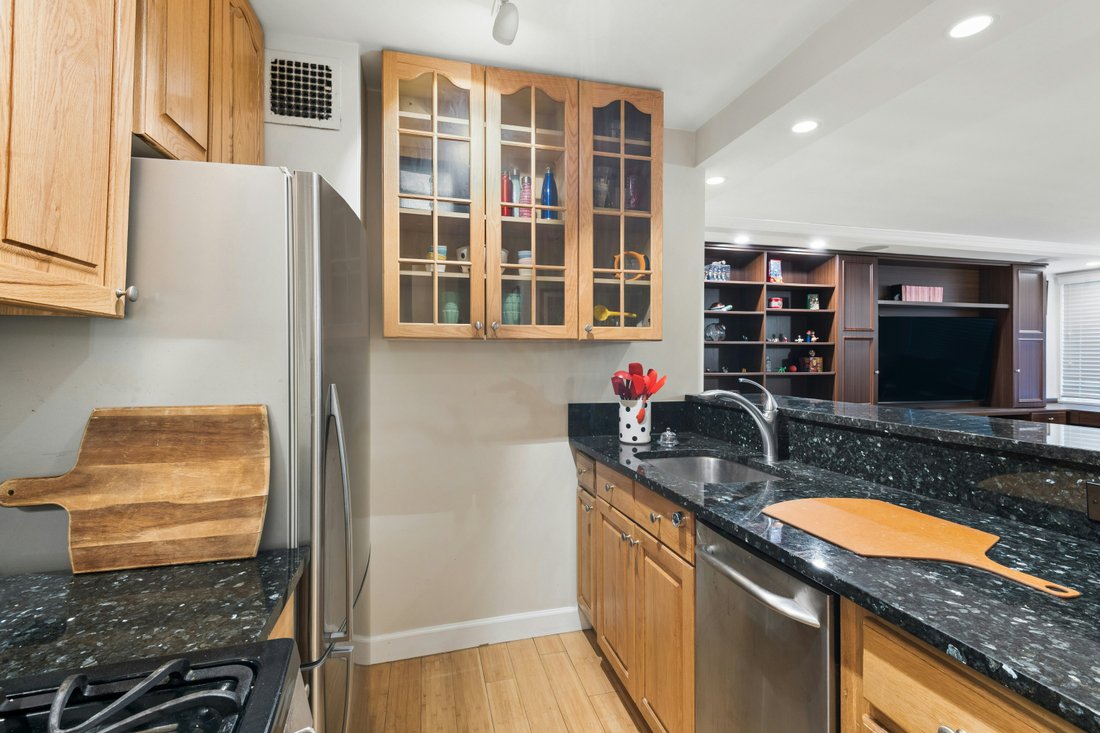 Co Op in New York, New York, United States 3 - 17633602