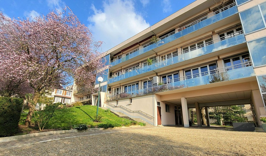 Apartment in Forêt, Saint-Germain-en-Laye, France 1 - 16066858