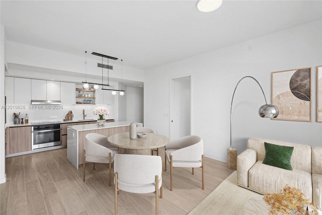 Miami Beach, Florida, United States 5 - 17939700