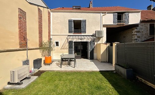 House in Maurecourt, Ile-de-France, France 1