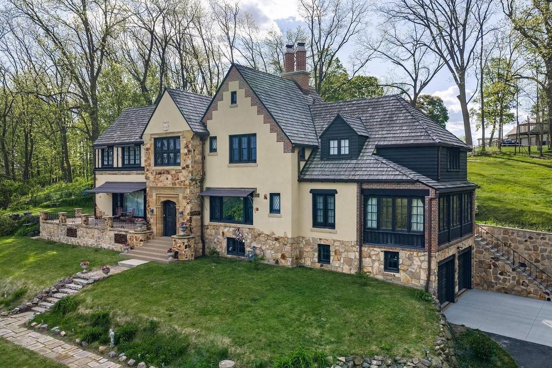 House in Baraboo, Wisconsin, United States 4 - 17928143