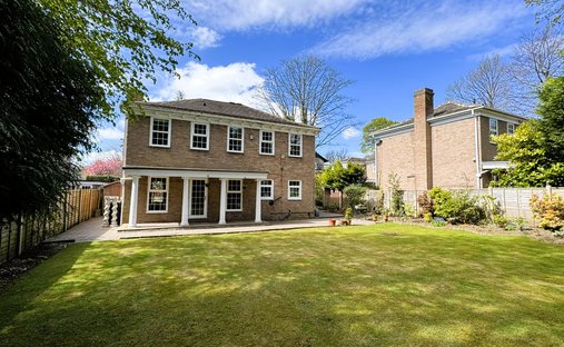 Casa a West Park, Leeds, Inghilterra 1