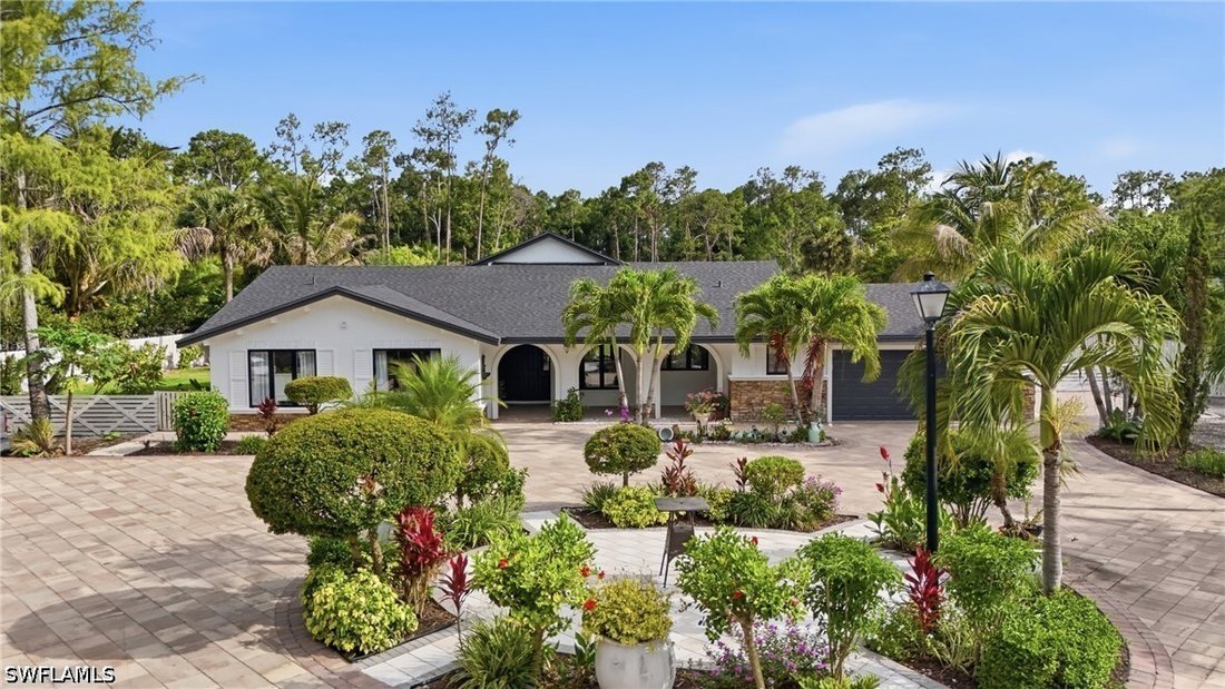 House in Naples, Florida, United States 4 - 17932975