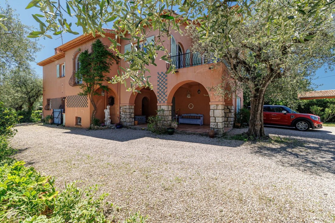 House in Châteauneuf-Grasse, Provence-Alpes-Côte d'Azur, France 5 - 17930704