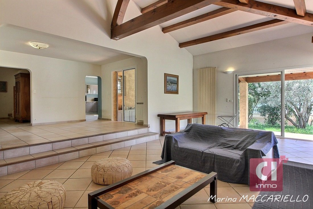 Villa in Pierrefeu-du-Var, Provence-Alpes-Côte d'Azur, France 5 - 17460229