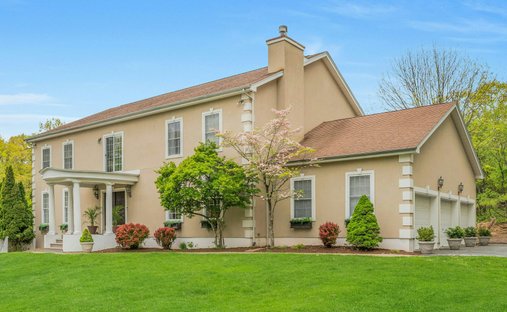 Townhouse in Cedar Grove, New Jersey, United States 1