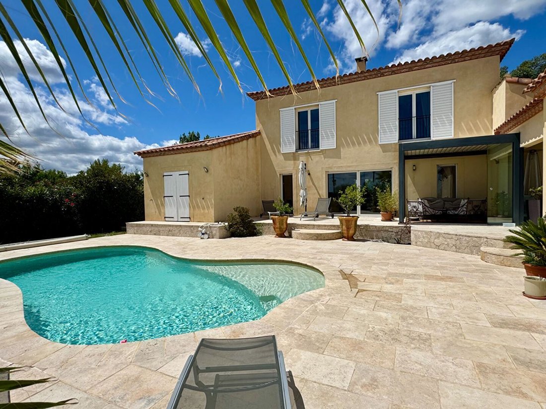 Villa in Autignac, Occitania, France 2 - 16497622