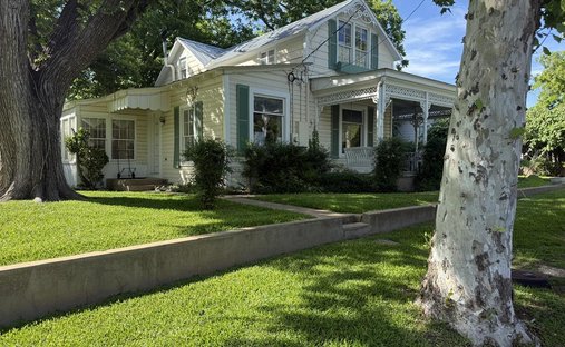 House in Fredericksburg, Texas, United States 1