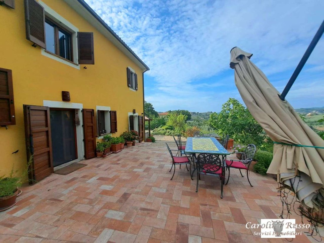 Country House in Gualdo Cattaneo, Umbria, Italy 3 - 16623894