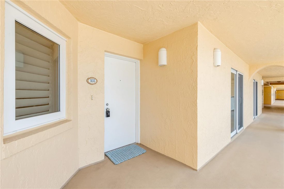 Condo in New Smyrna Beach, Florida, United States 2 - 17940654