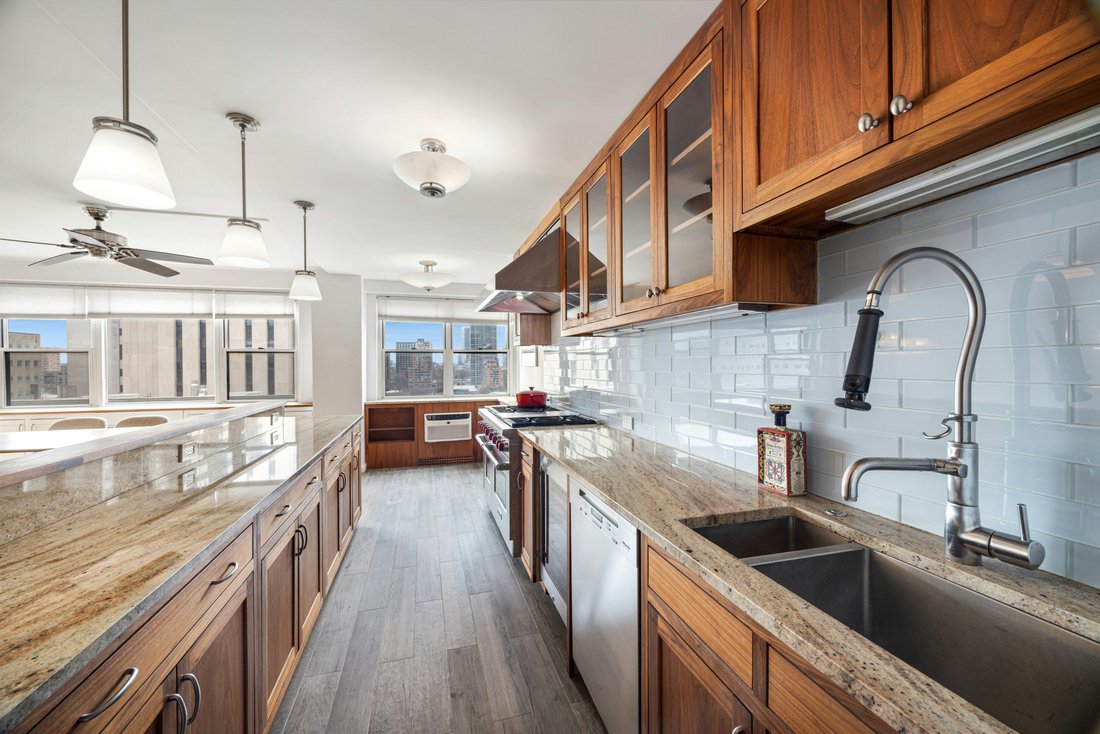House in New York, New York, United States 4 - 17425490