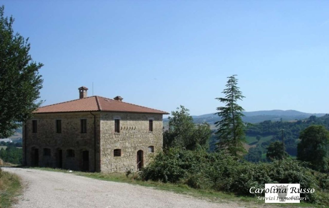 Villa in Gualdo Cattaneo, Umbria, Italy 4 - 16623911
