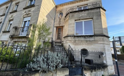 House in Jean Moulin, Le Bouscat, France 1