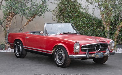 Mercedes-Benz 230SL in Los angeles, ca 1