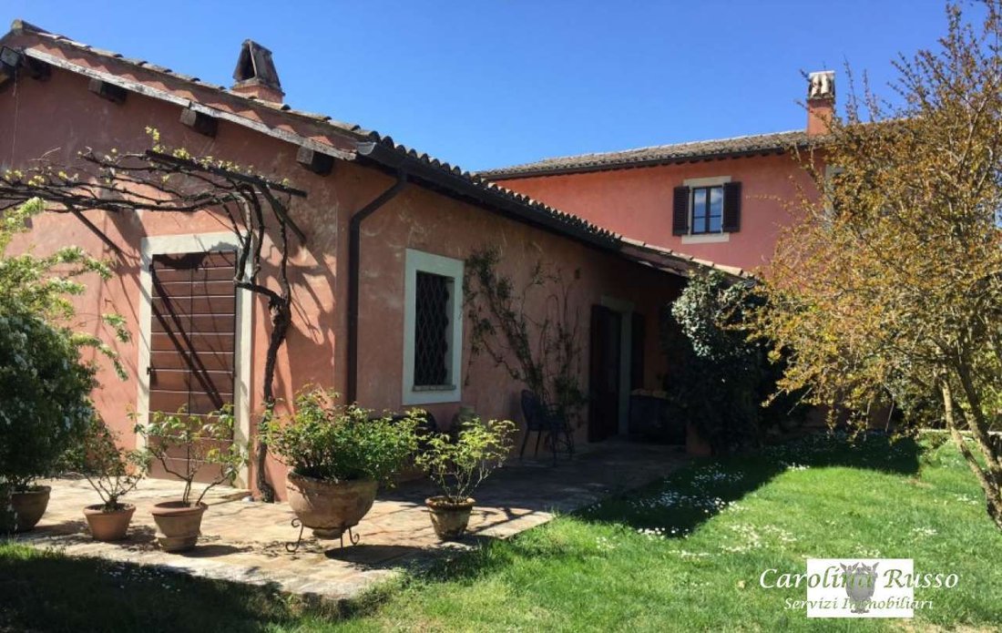 Country House in Montefalco, Umbria, Italy 3 - 16623439