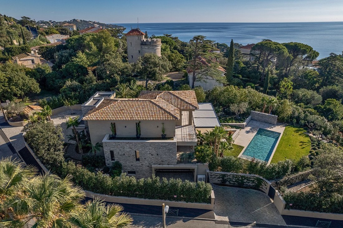 Villa in Nartelle-Noyer-Bellevue-bd des Sardinaux, Sainte-Maxime, France 1 - 16707046