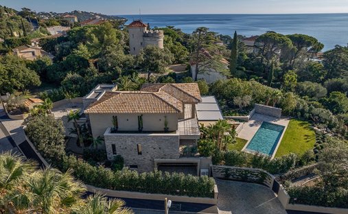 Villa in Nartelle-Noyer-Bellevue-bd des Sardinaux, Sainte-Maxime, France 1
