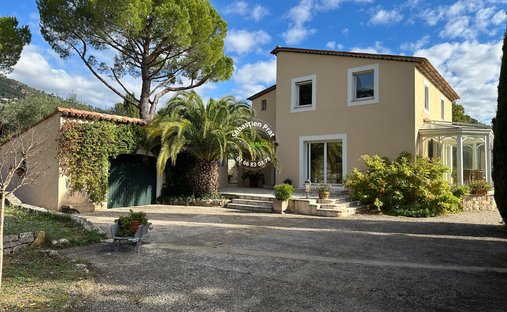 Estate in Nord, Peymeinade, France 1