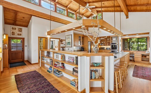 House in Point Reyes Station, California, United States 1