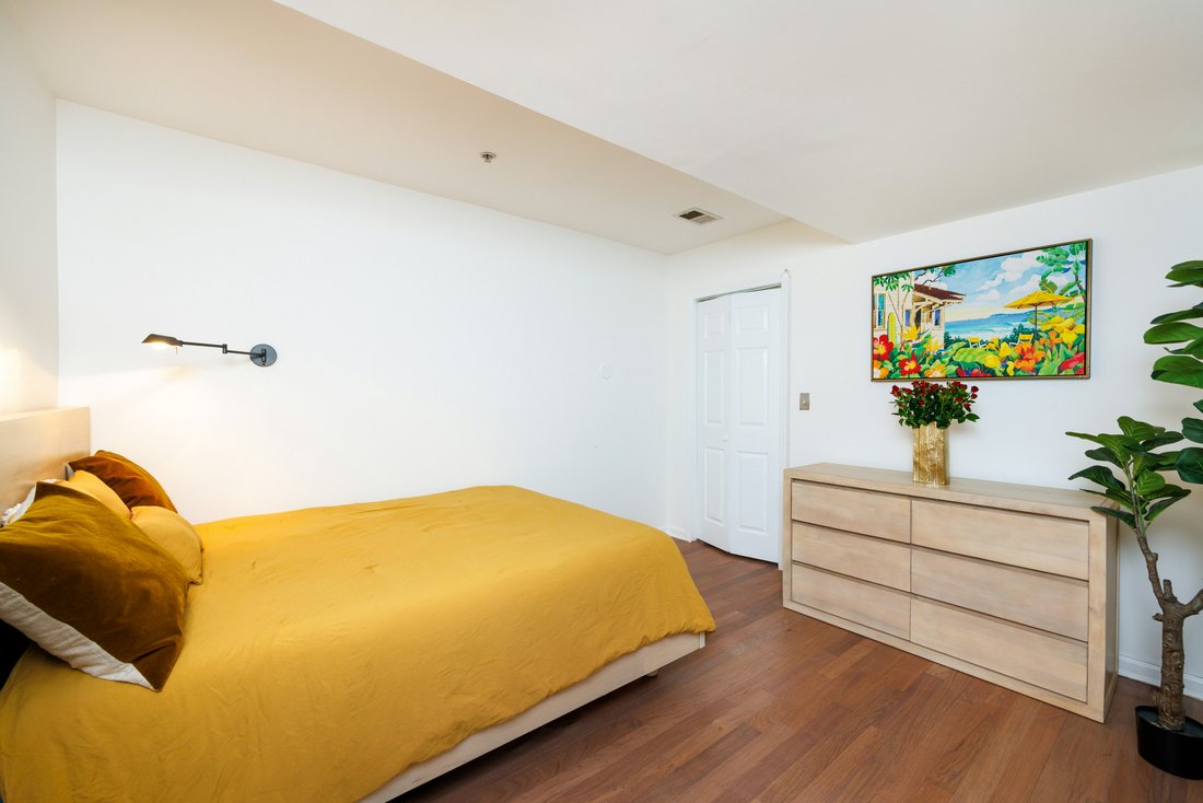 Condo in New York, New York, United States 5 - 17629270