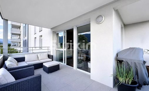 Apartment in Ouest, Saint-Genis-Pouilly, France 1