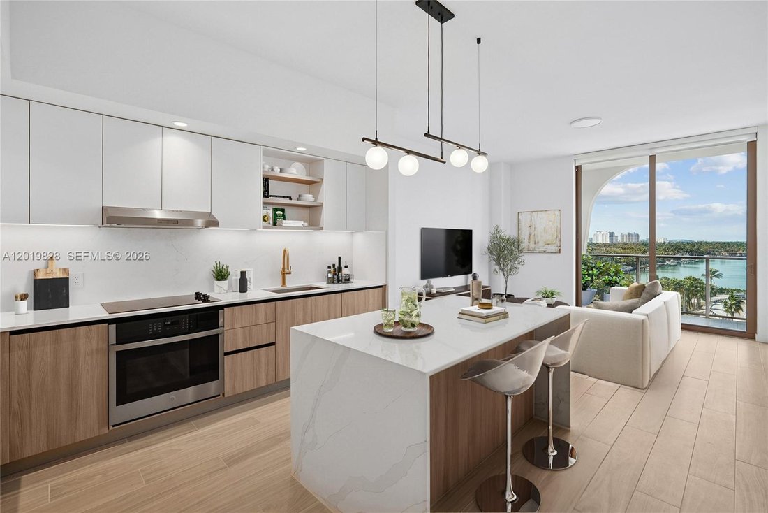 Miami Beach, Florida, United States 4 - 17939700