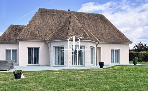 Villa in Touques, Normandy, France 1