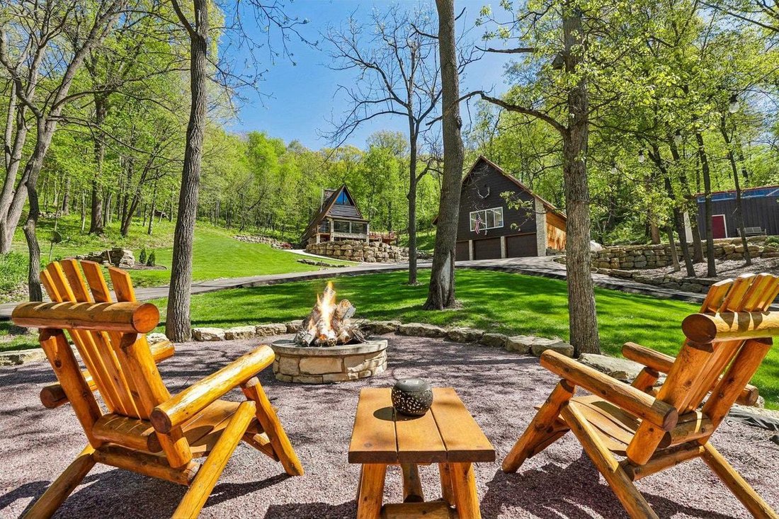House in Black Earth, Wisconsin, United States 3 - 17932721