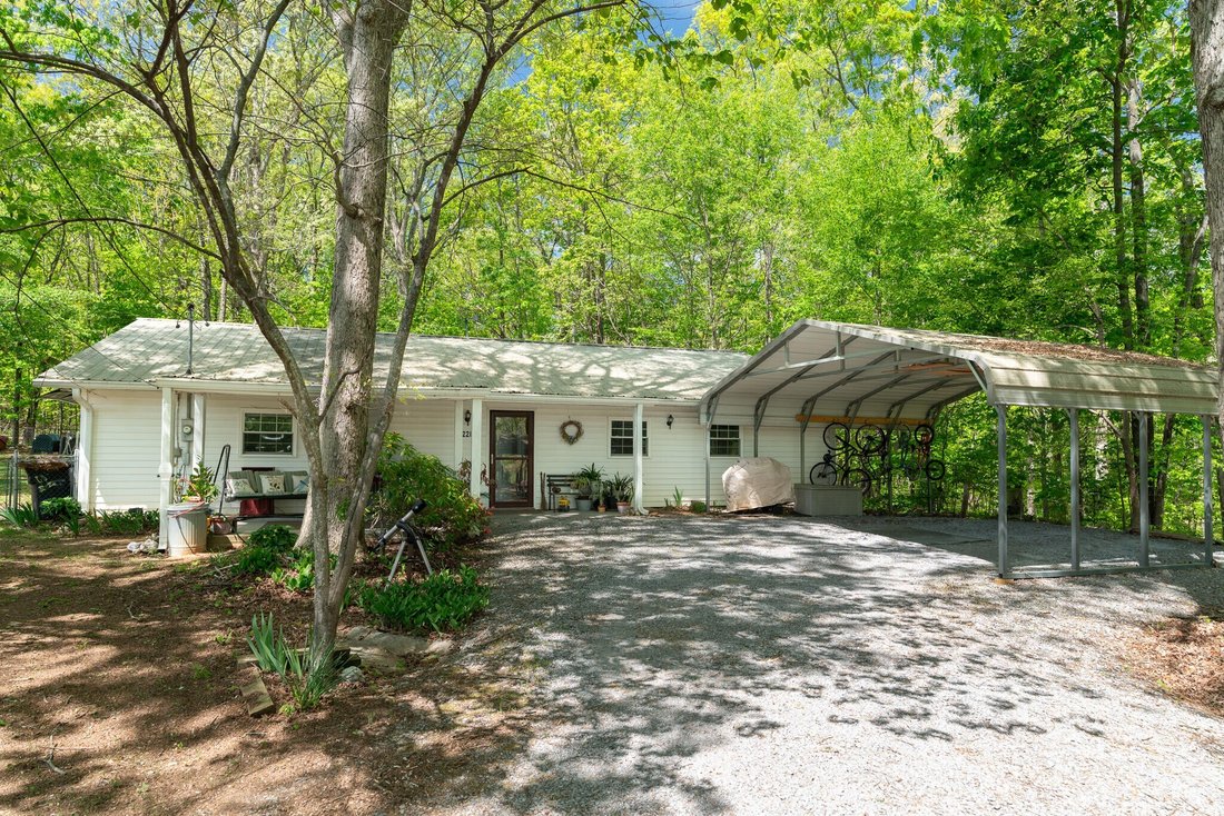 House in Athens, Tennessee, United States 3 - 17201185