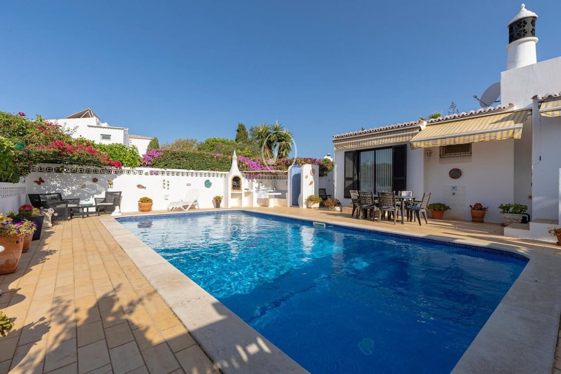 Villa in Carvoeiro, Algarve, Portugal 5 - 17935207