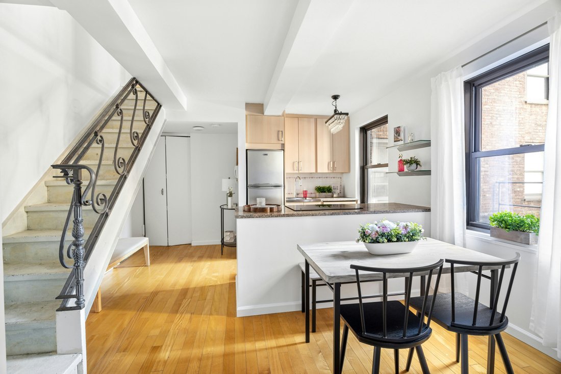 Co Op in New York, New York, United States 1 - 17667066