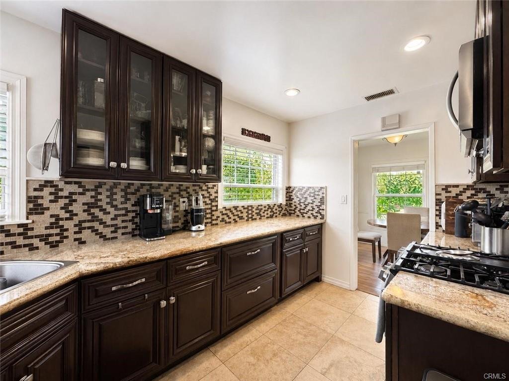 House in Downey, California, United States 4 - 17931269