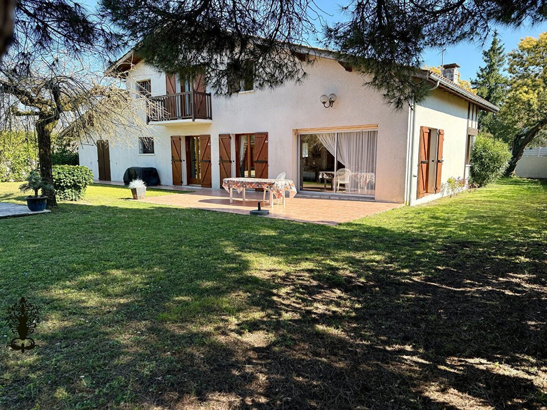 House in Loustalot, Gradignan, France 2 - 16012950