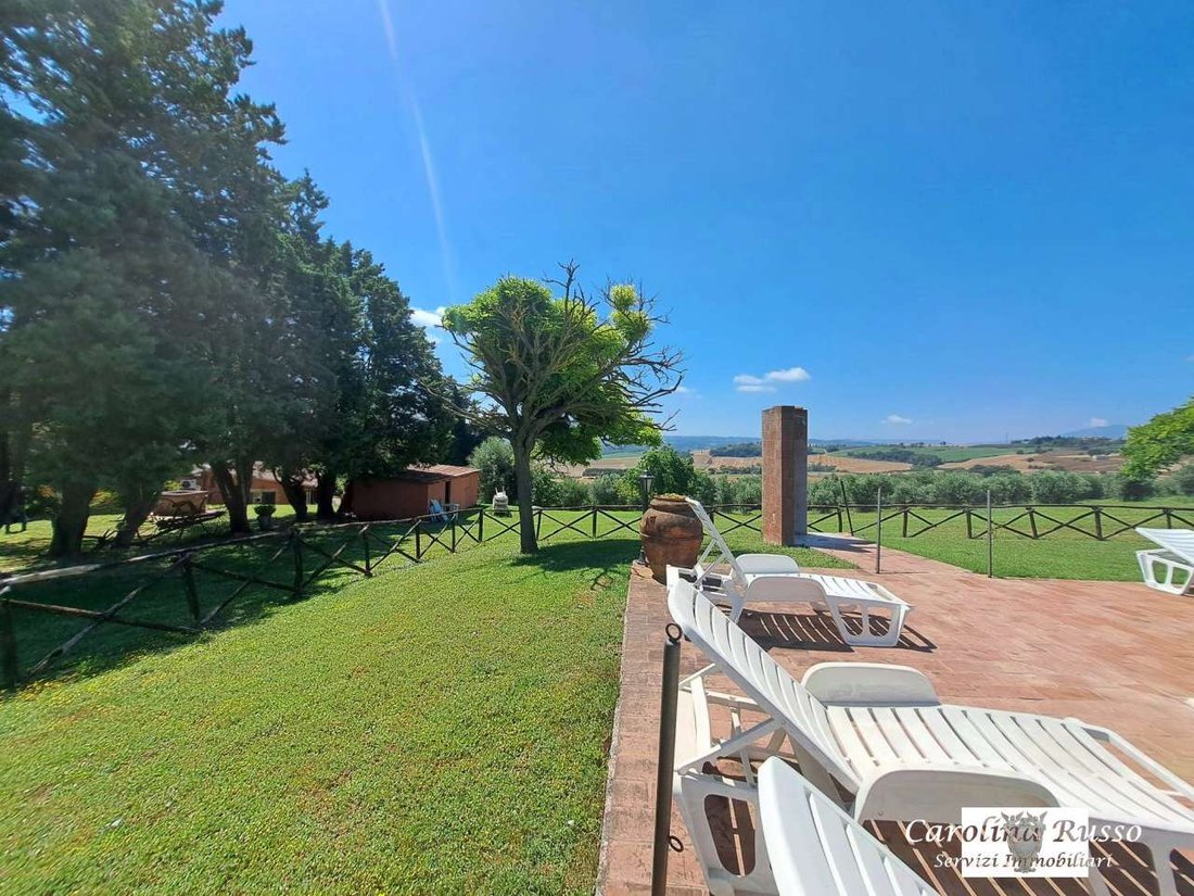 Country House in Castiglione del Lago, Umbria, Italy 5 - 16623707