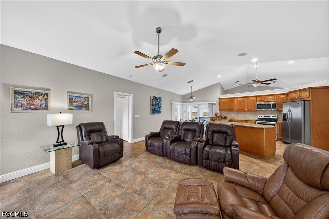 House in Cape Coral, Florida, United States 5 - 17932986