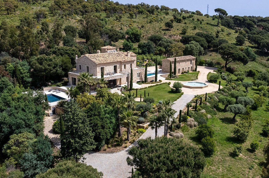 Villa in Nartelle-Noyer-Bellevue-bd des Sardinaux, Sainte-Maxime, France 1 - 16012846