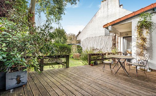 House in Centre Ville-Sarments, Châtillon, France 1