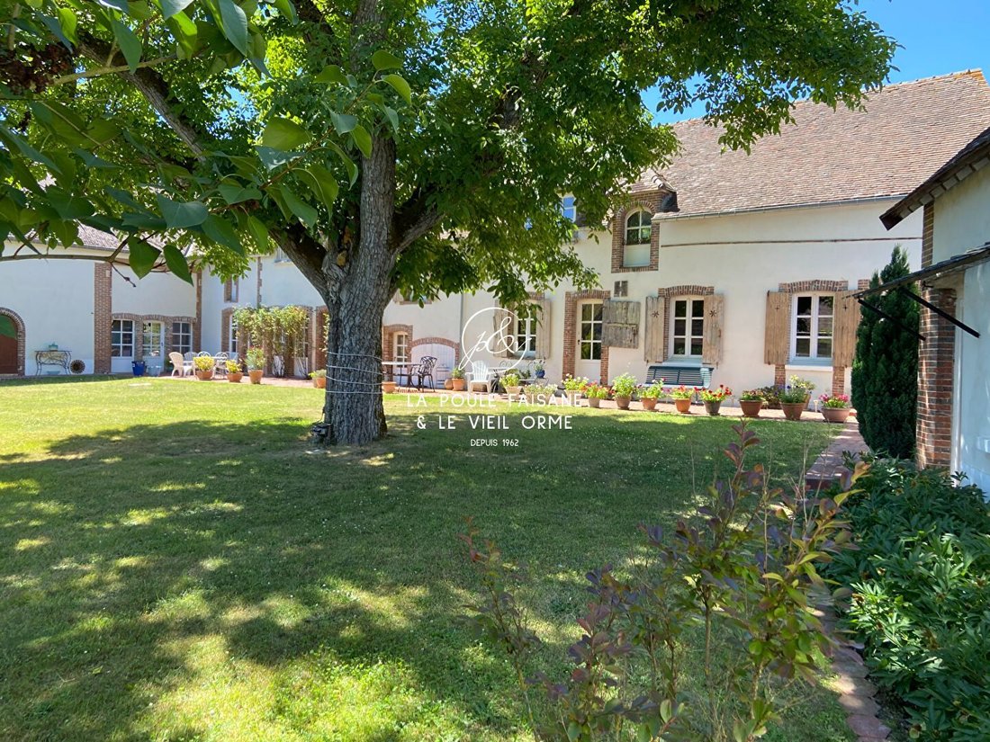 House in Houdan, Ile-de-France, France 1 - 16698548