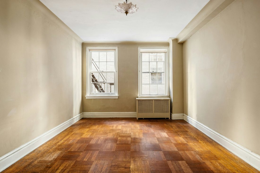 Co Op in New York, New York, United States 5 - 17694154