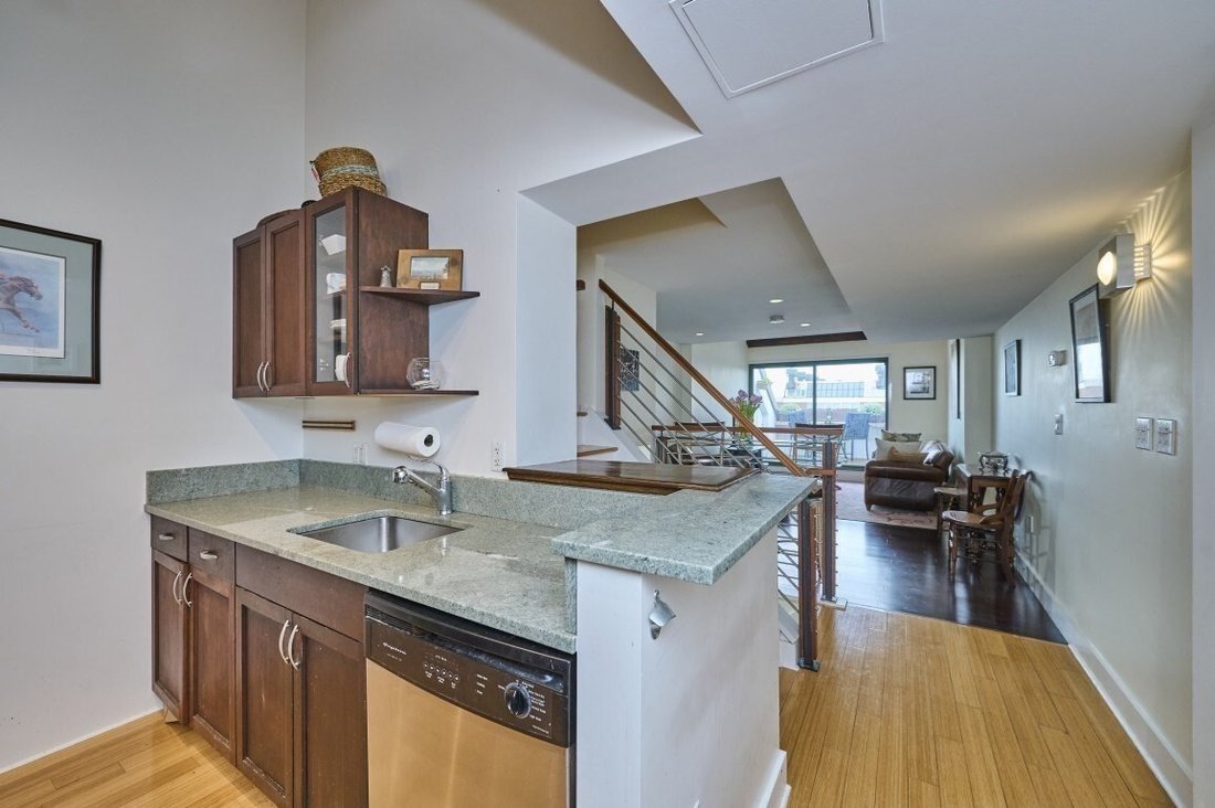 Condo in Boston, Massachusetts, United States 2 - 17929820